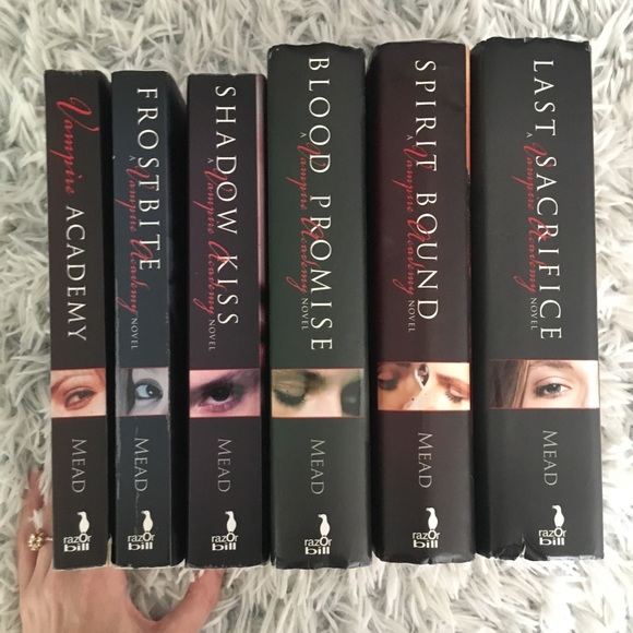 Other - Vampire Academy books entire series EUC